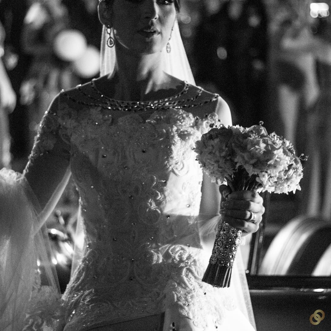 NOVIA BLACK AND WHITE